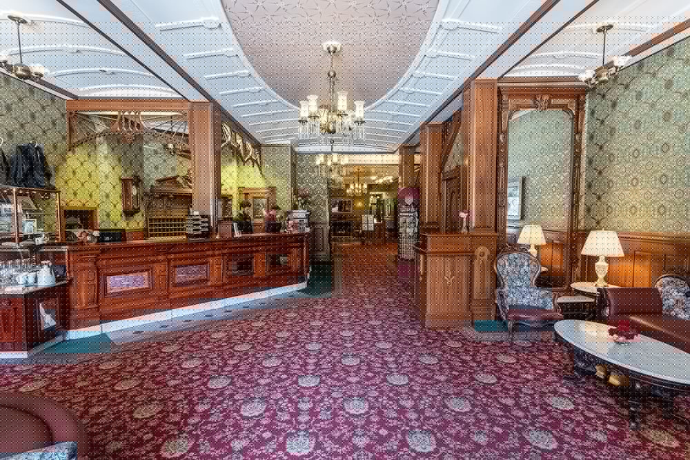 HISTORIC STRATER HOTEL 10/68
