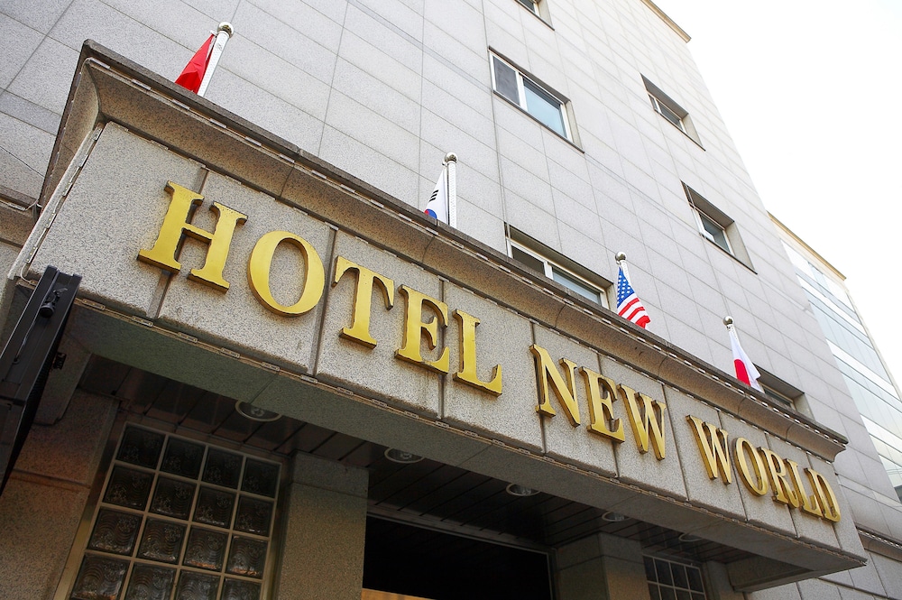 Hotel New World 3/49
