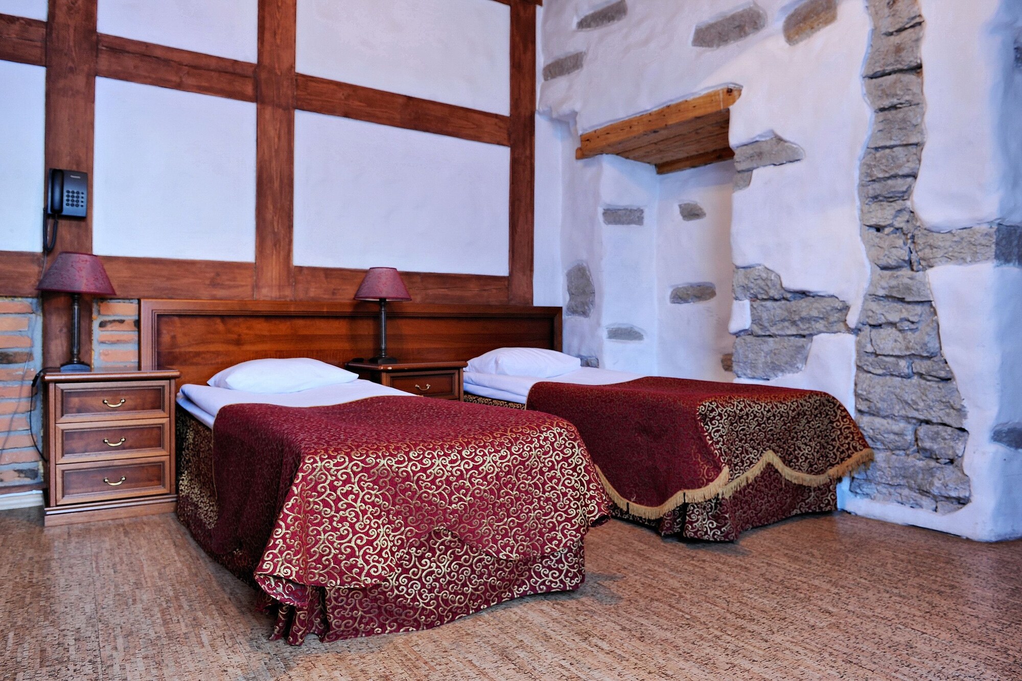 STANDARD, DOUBLE OR TWIN BED
