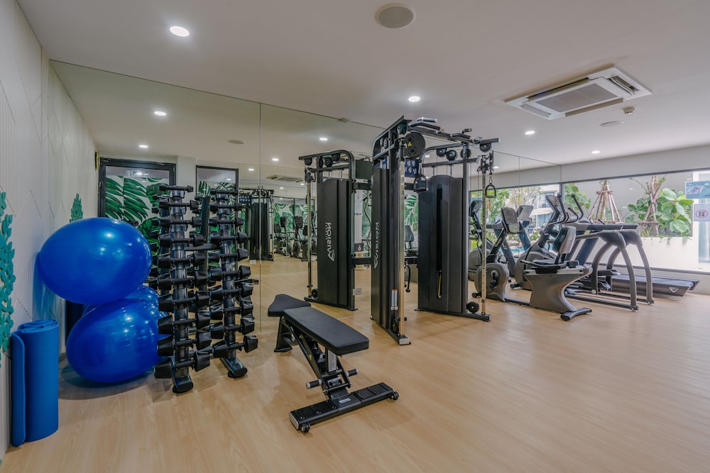 Phuket Emerald Beach Resort 48/70