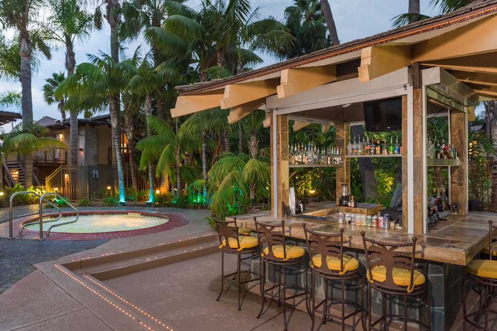 Humphreys Half Moon Inn And Suites in SAN DIEGO - CA