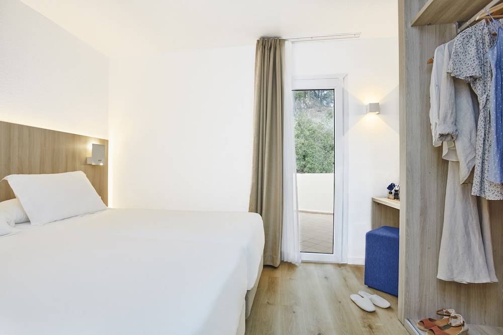 1 BEDROOM, APARTMENT, SEA VIEW