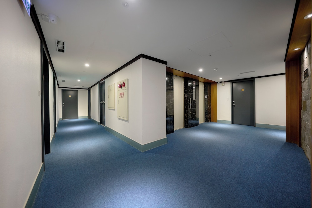 Ferrary Hotel 27/50