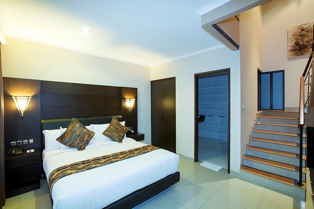 Flamingo Dewata Suite 29/87