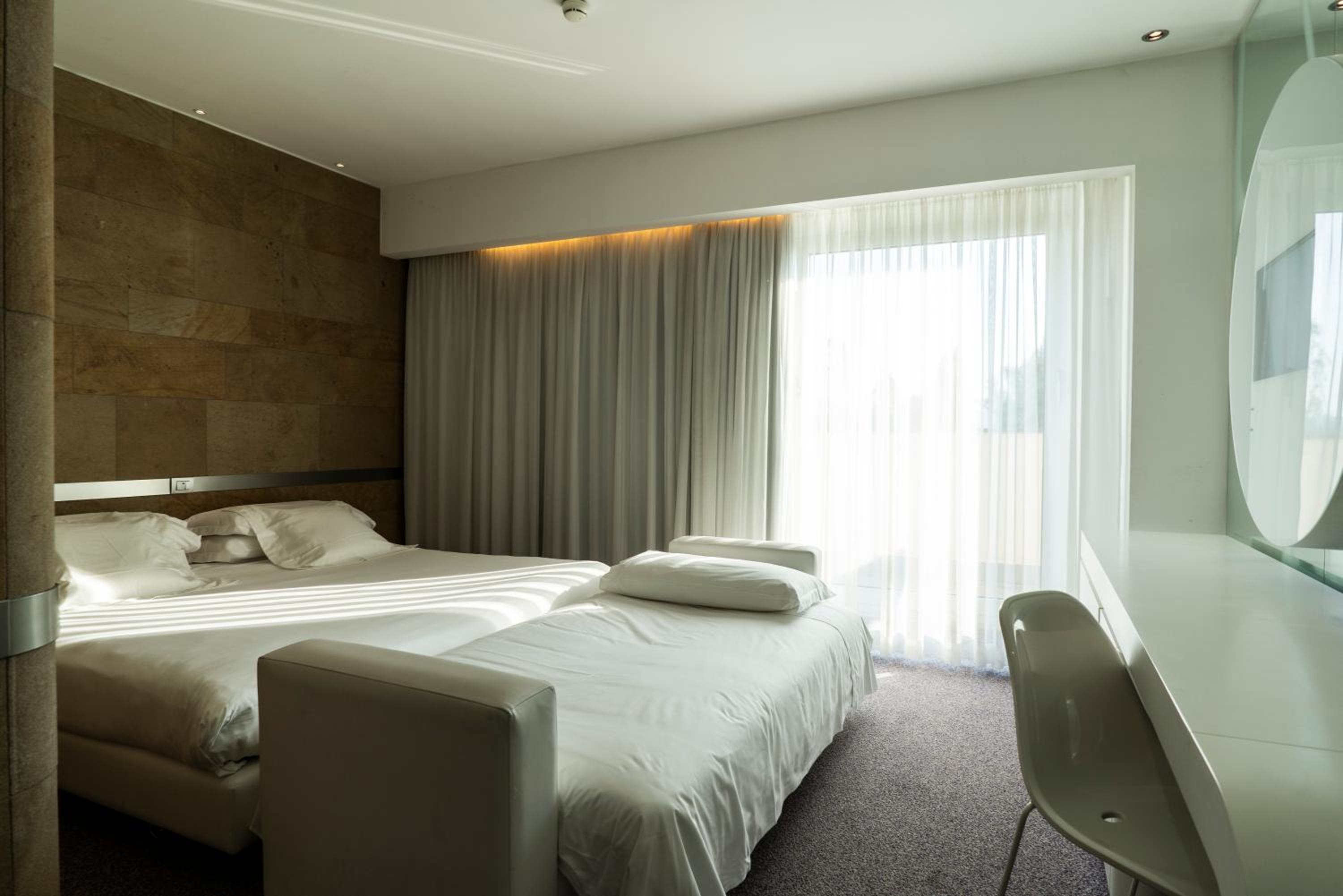 غرفة كلاسيكية ثلاثية، A Point Arezzo Park Hotel 5/9