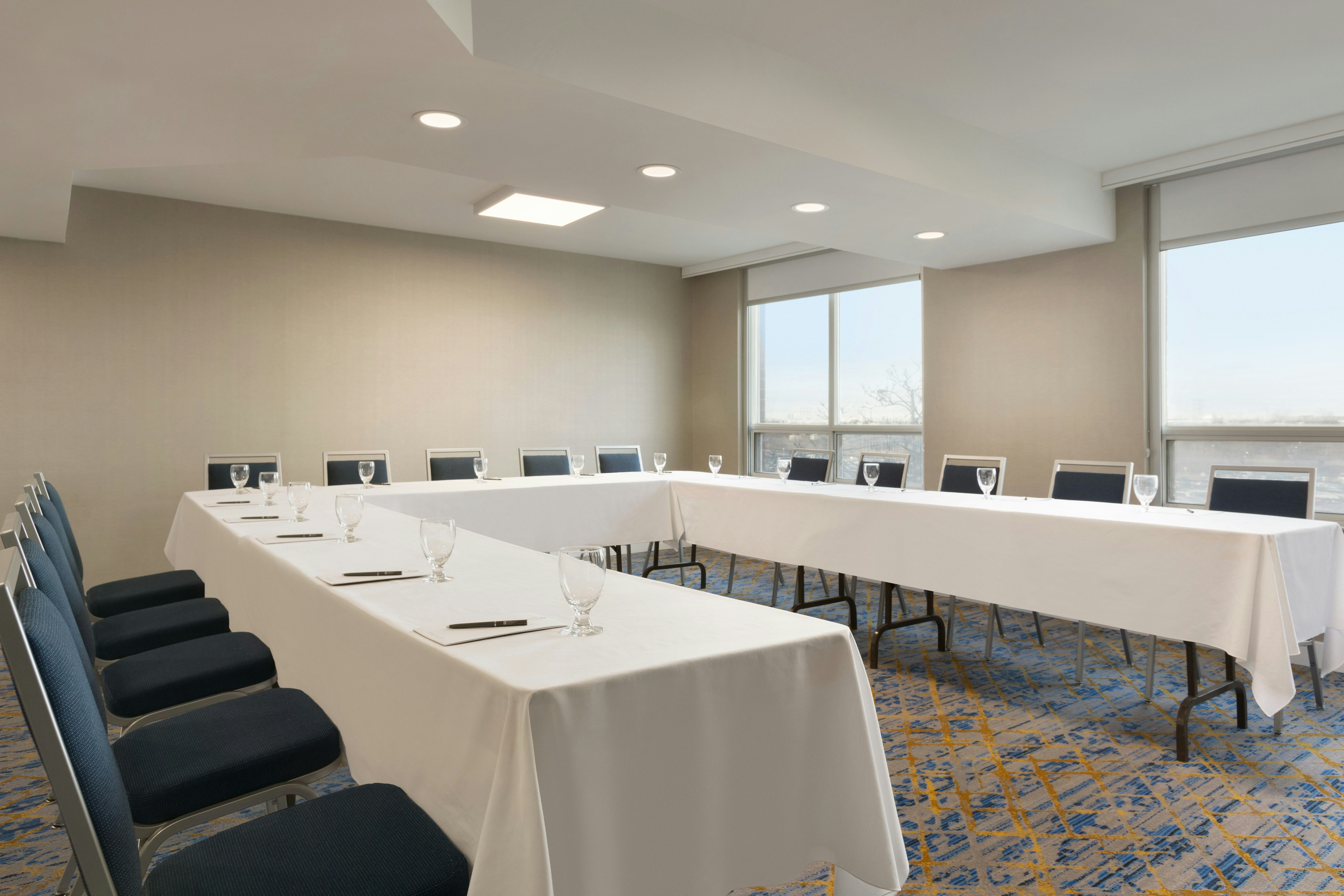 Embassy Suites By Hilton Toronto Airport 51/55