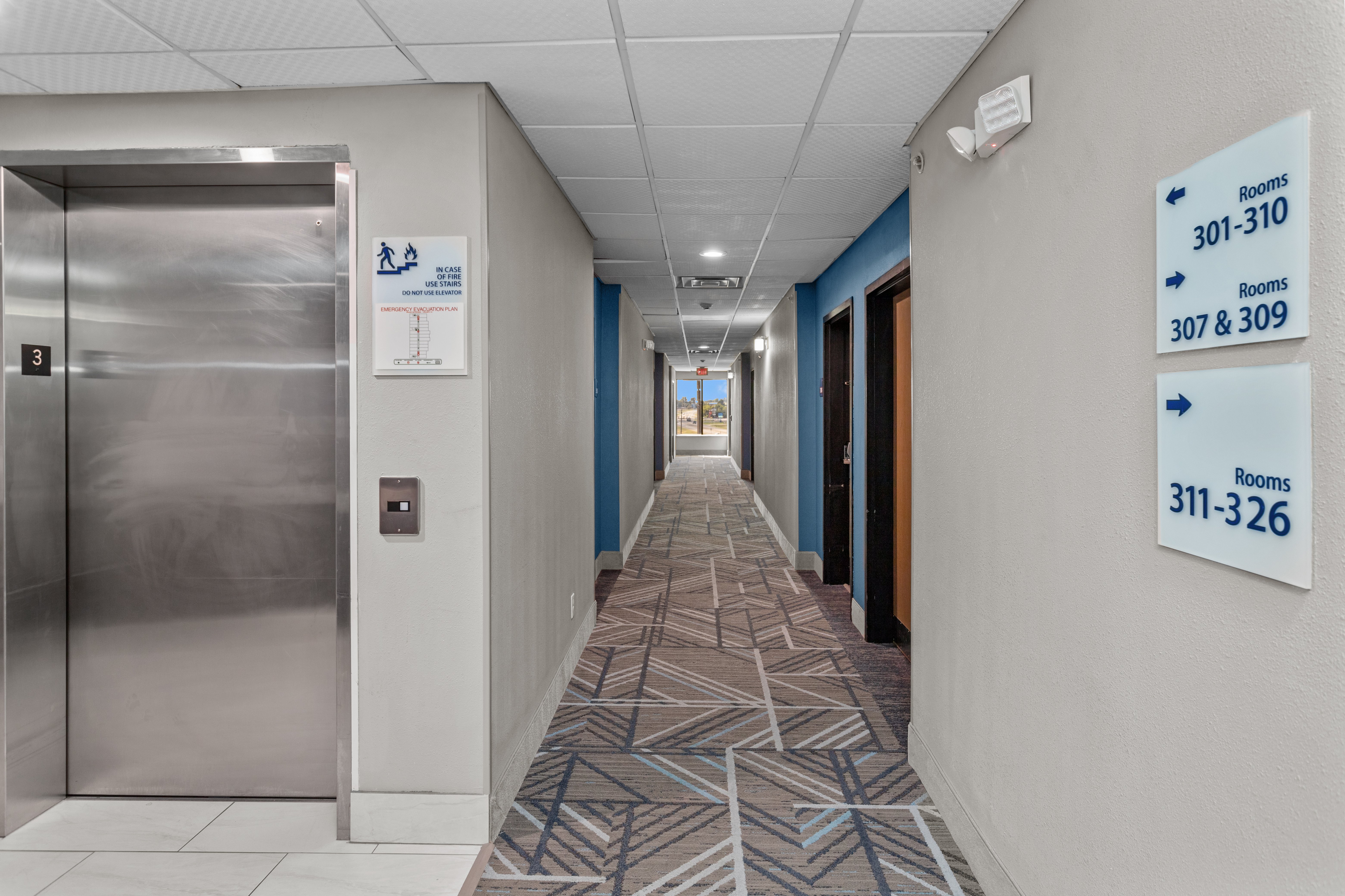 Holiday Inn Express Crockett 36/67