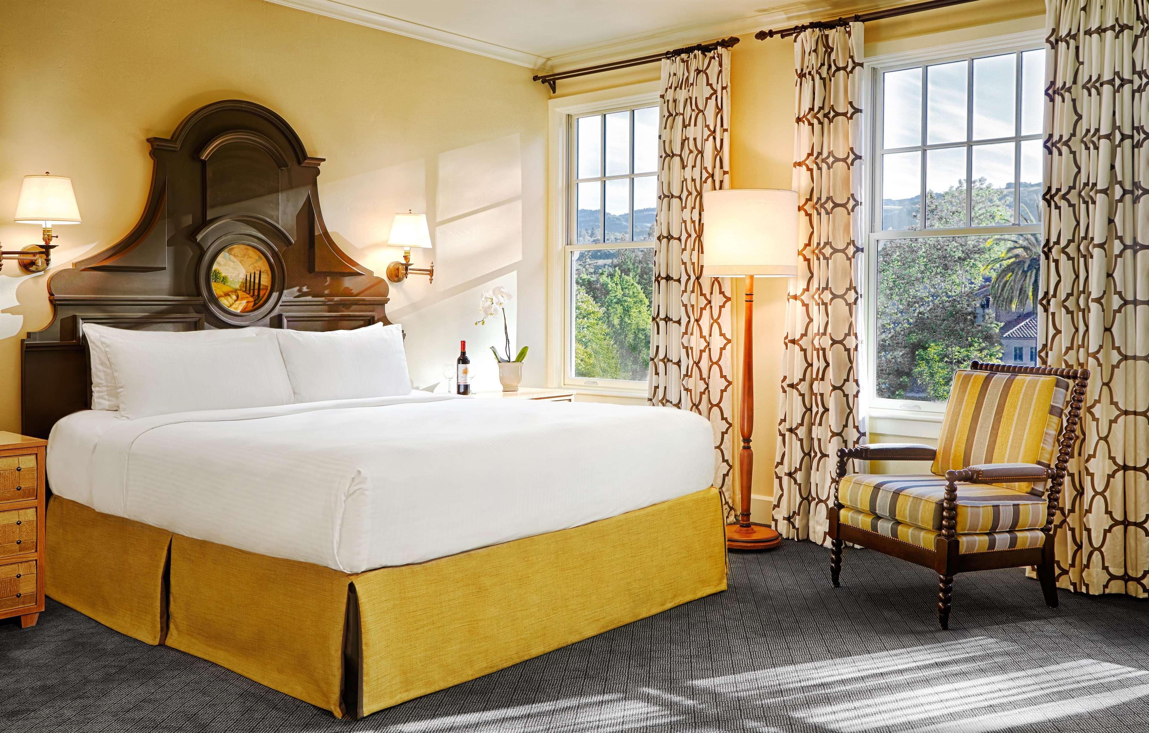 Room, Queen Bed