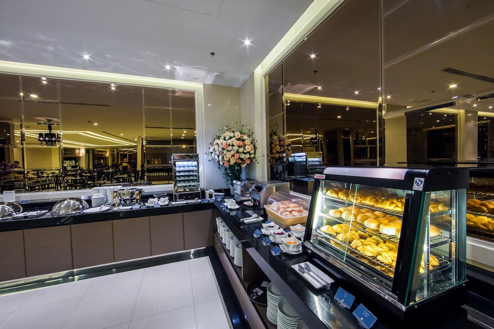 Mandarin Hotel Managed By Centre Point 7/71