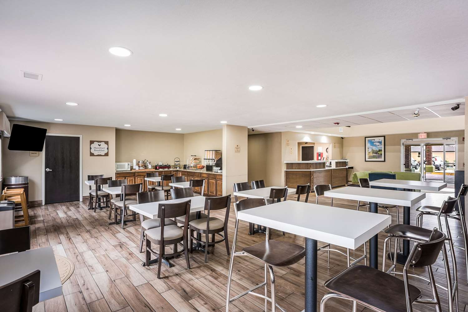MainStay Suites Cedar Rapids North - Marion 17/22