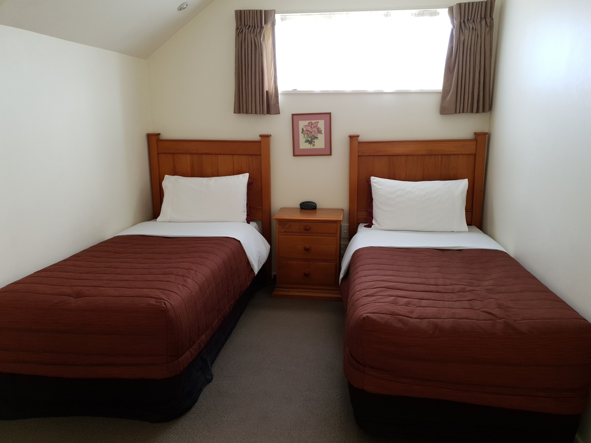 2 BEDROOMS, FAMILY, APARTMENT