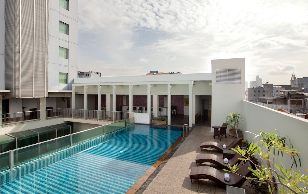 Sparks Life Jakarta, ARTOTEL Curated 4/50