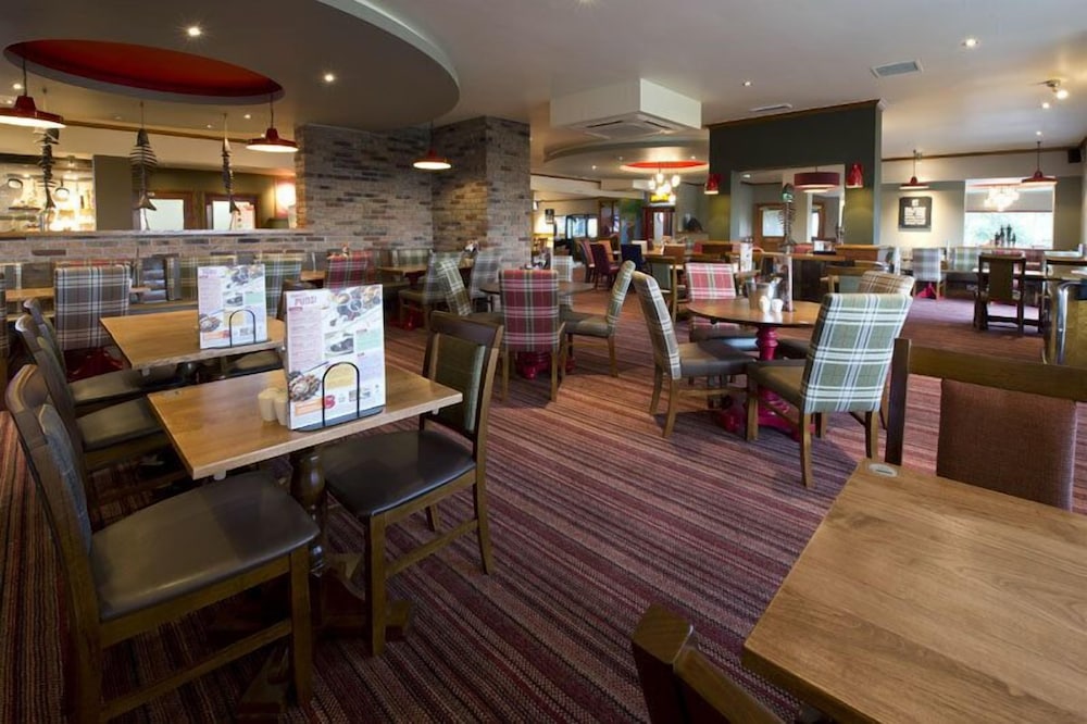 Premier Inn Newcastle Under Lyme 33/44