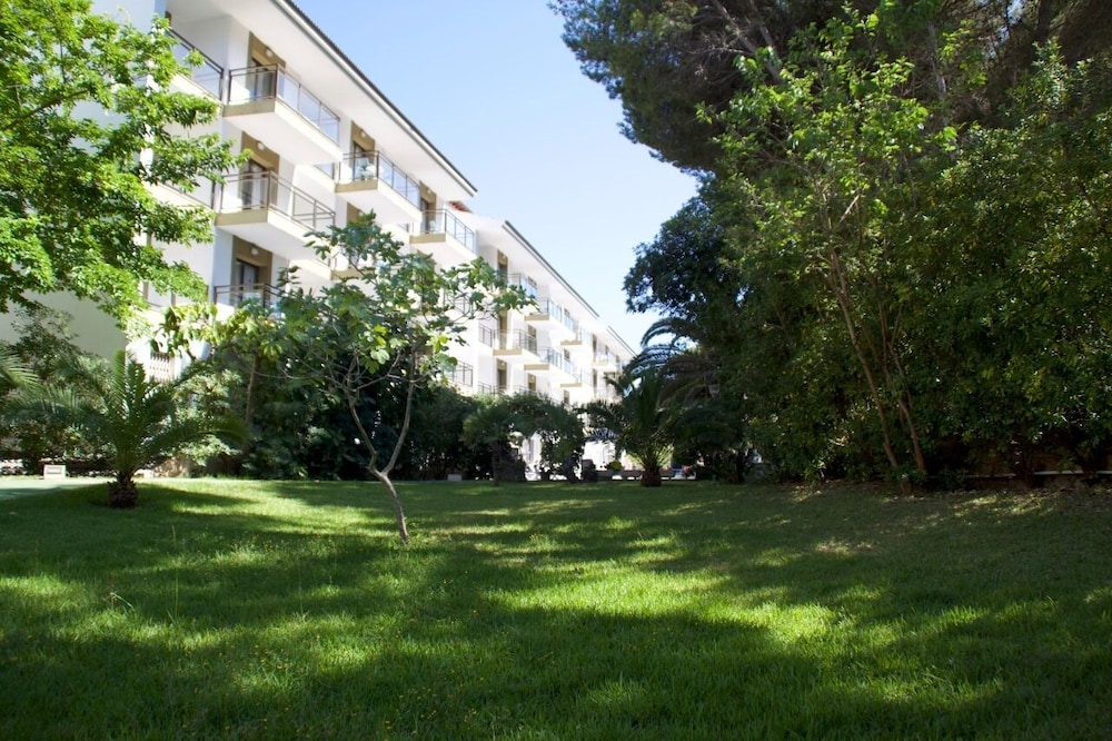 Guya Wave Hotel 56/59