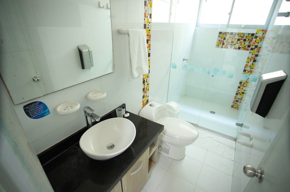 Hotel Poblado Covenas 48/50