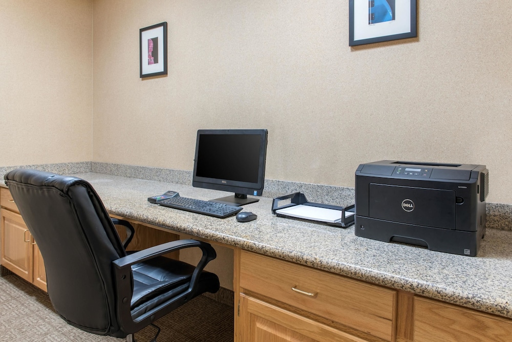 Comfort Suites Louisville Airport 31/35