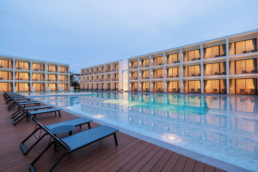PATONG BEACH HOTEL 38/65