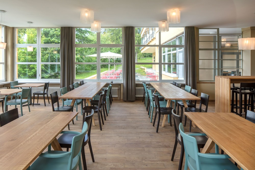 Youth Hostel Crans Montana 36/53