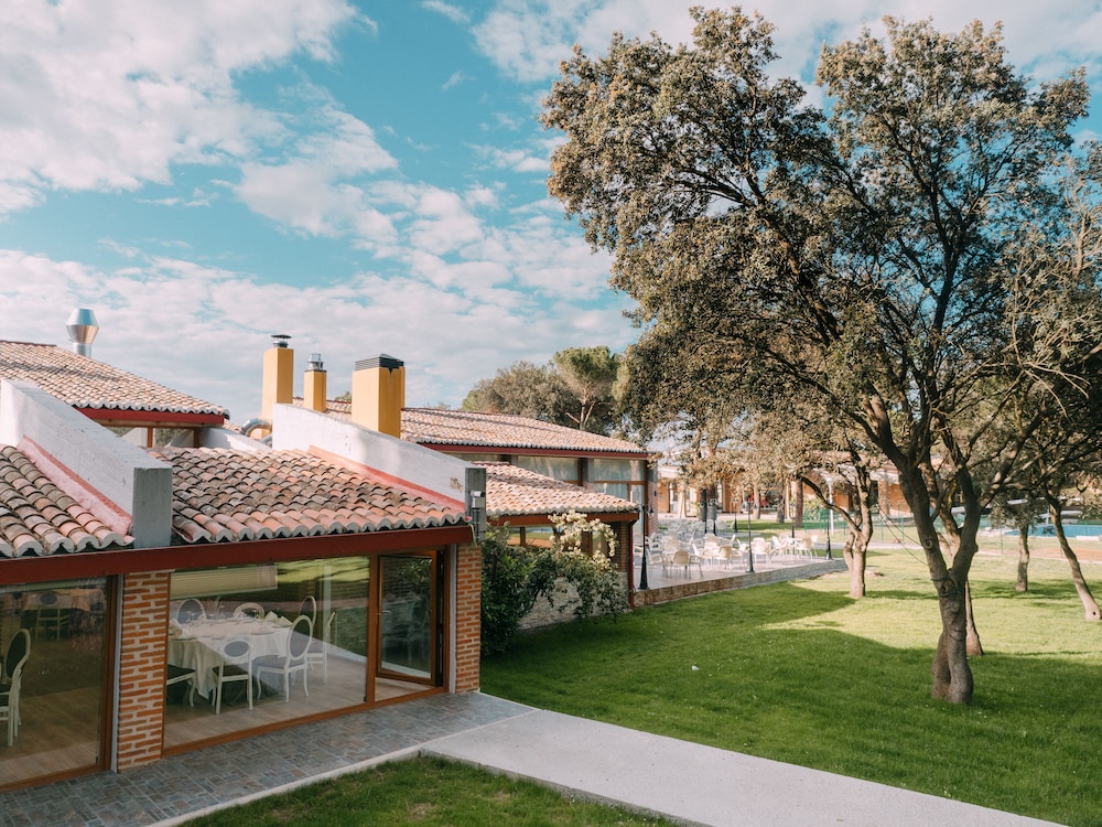 El Montico Hotel 24/33