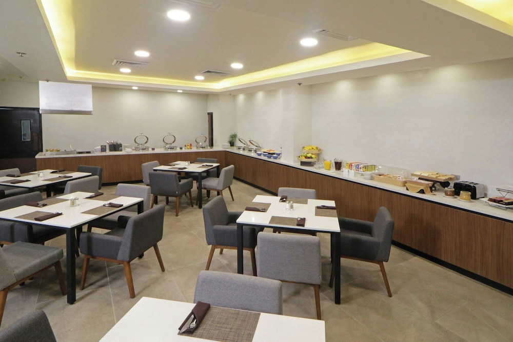 Courtyard By Marriott Monterrey Airport 32/50