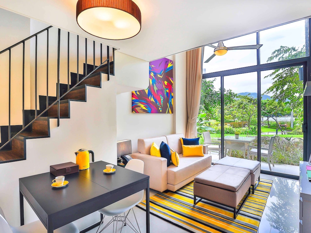Cassia Phuket 71/92