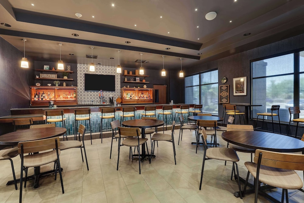 Drury Inn and Suites Phoenix Chandler Fashion Center 33/50