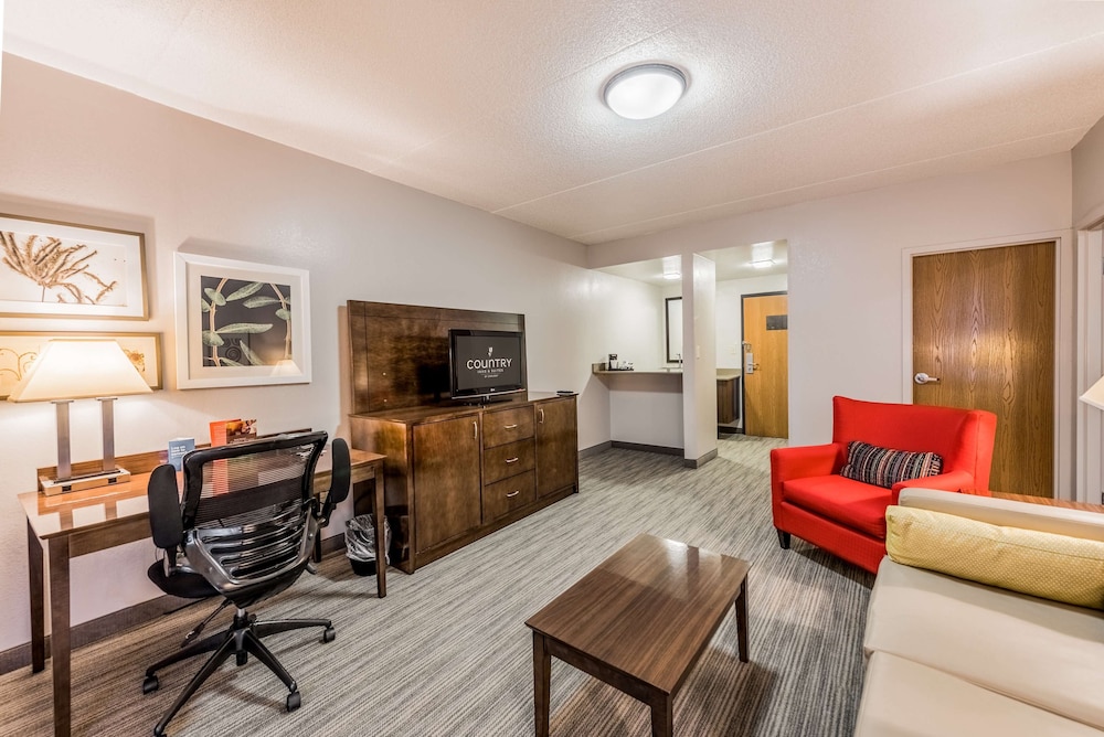 Country Inn and Suites By Radisson Cookeville TN 35/48