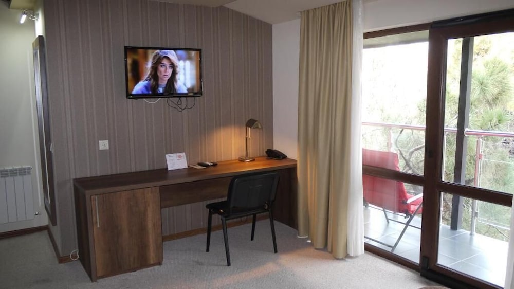 Sani Hotel 5/41