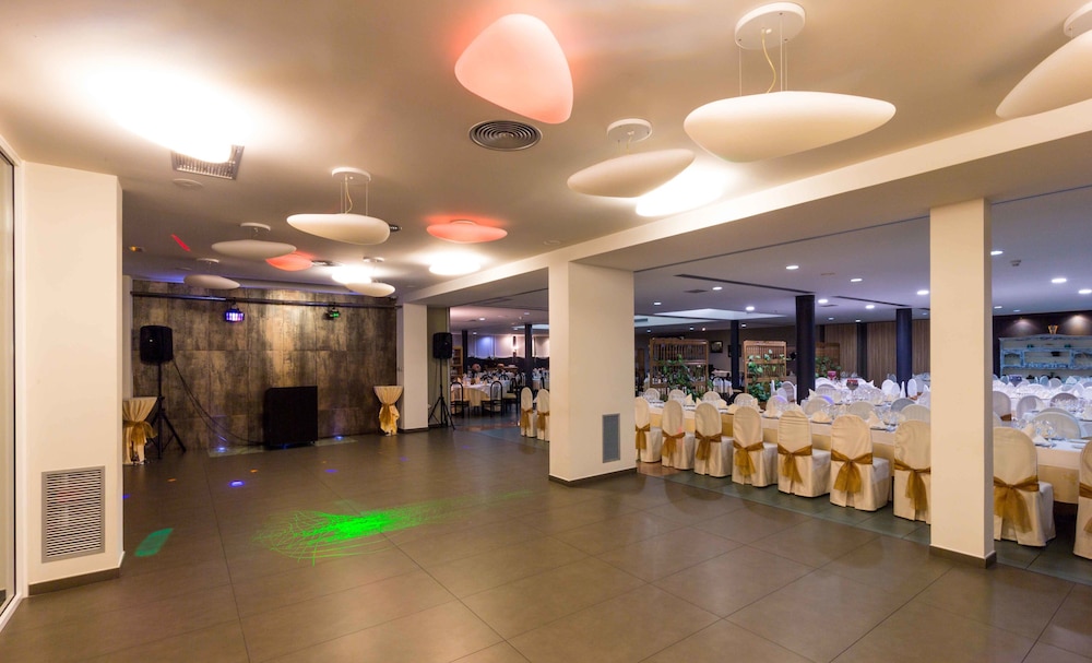 HOTEL RESTAURANTE EL PATIO 5/39