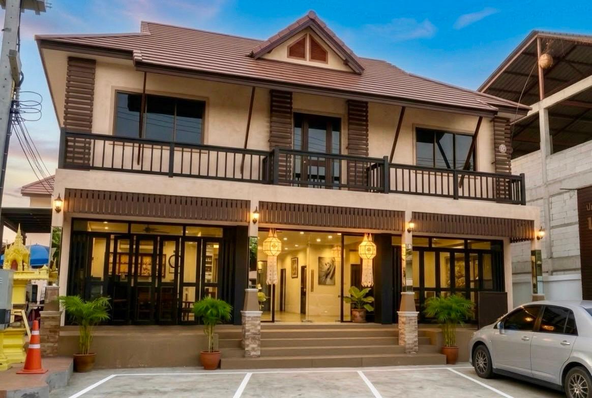 Ponburi Hotel 5/90