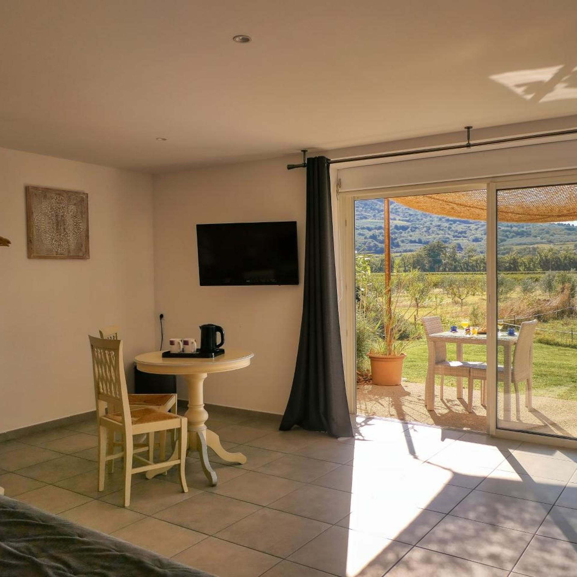 Hotel La Bastide Des Monges 32/50