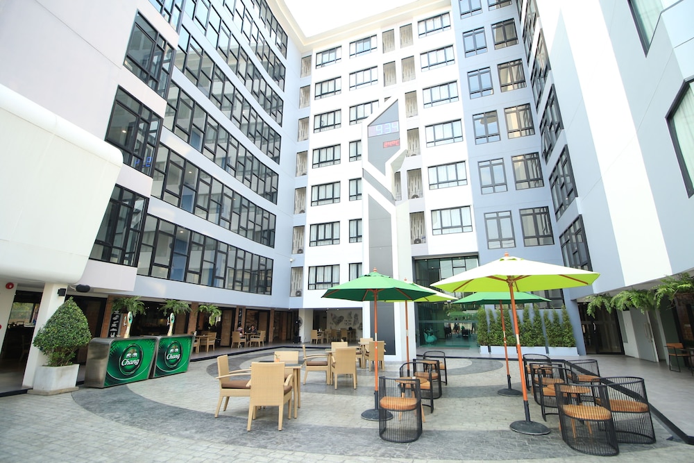 Xen Hotel Nakhon Pathom 9/66