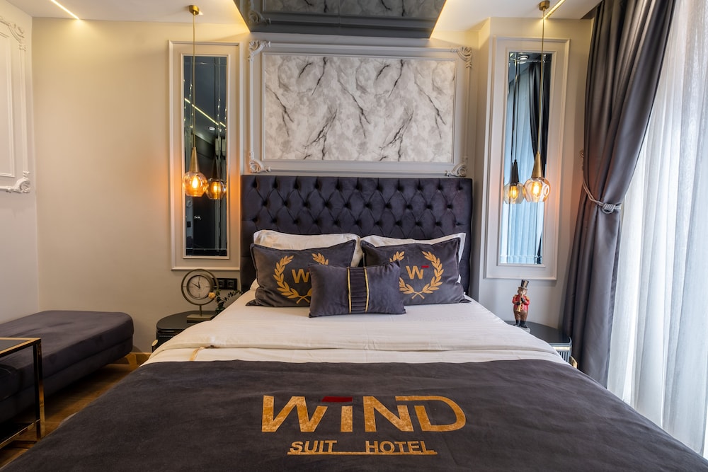Wind Suit & Hotel 8/50