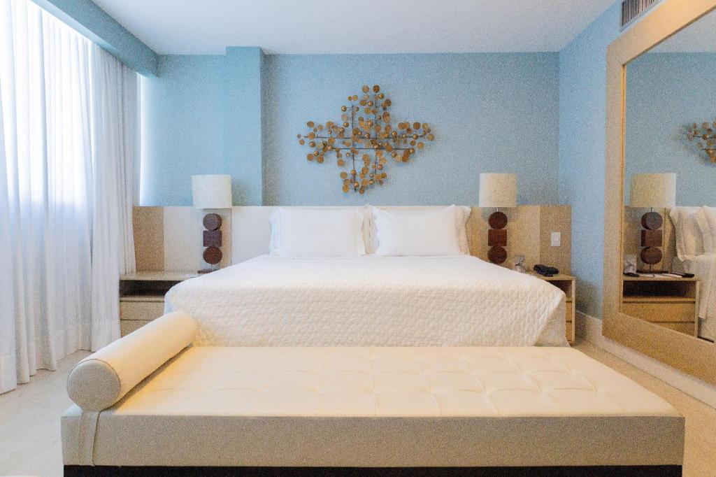 Master, Suite, King Bed, Sea View, Living Area