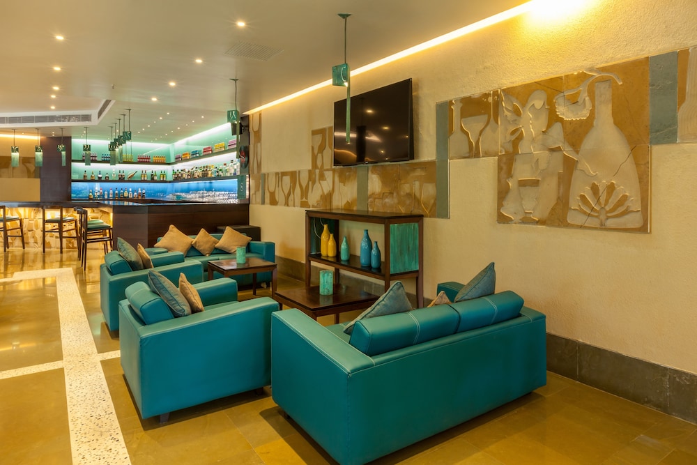 Hotel Hilltone 26/50