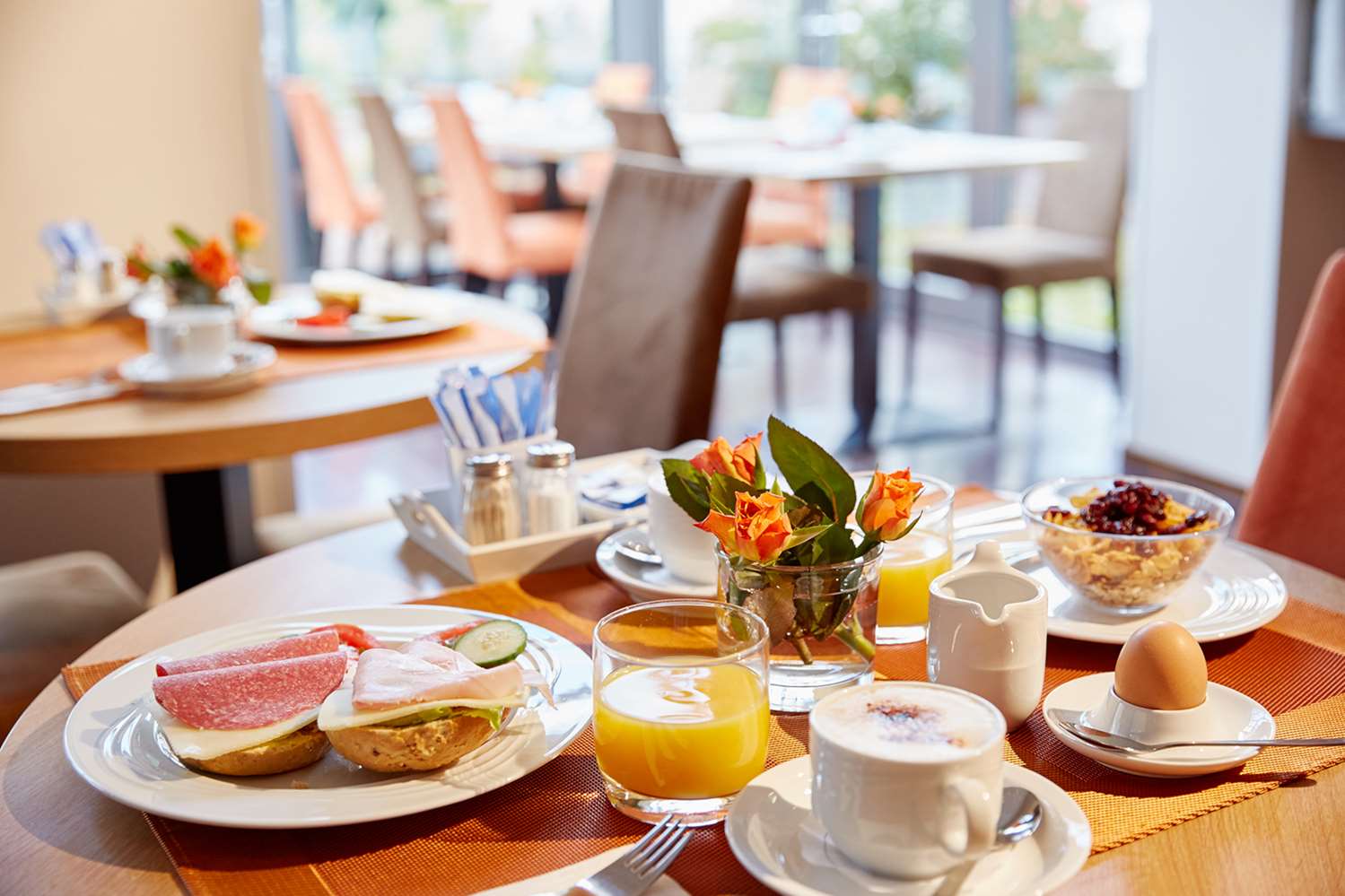 Hotel Imperial Dusseldorf, Sure Collection by BW 22/24