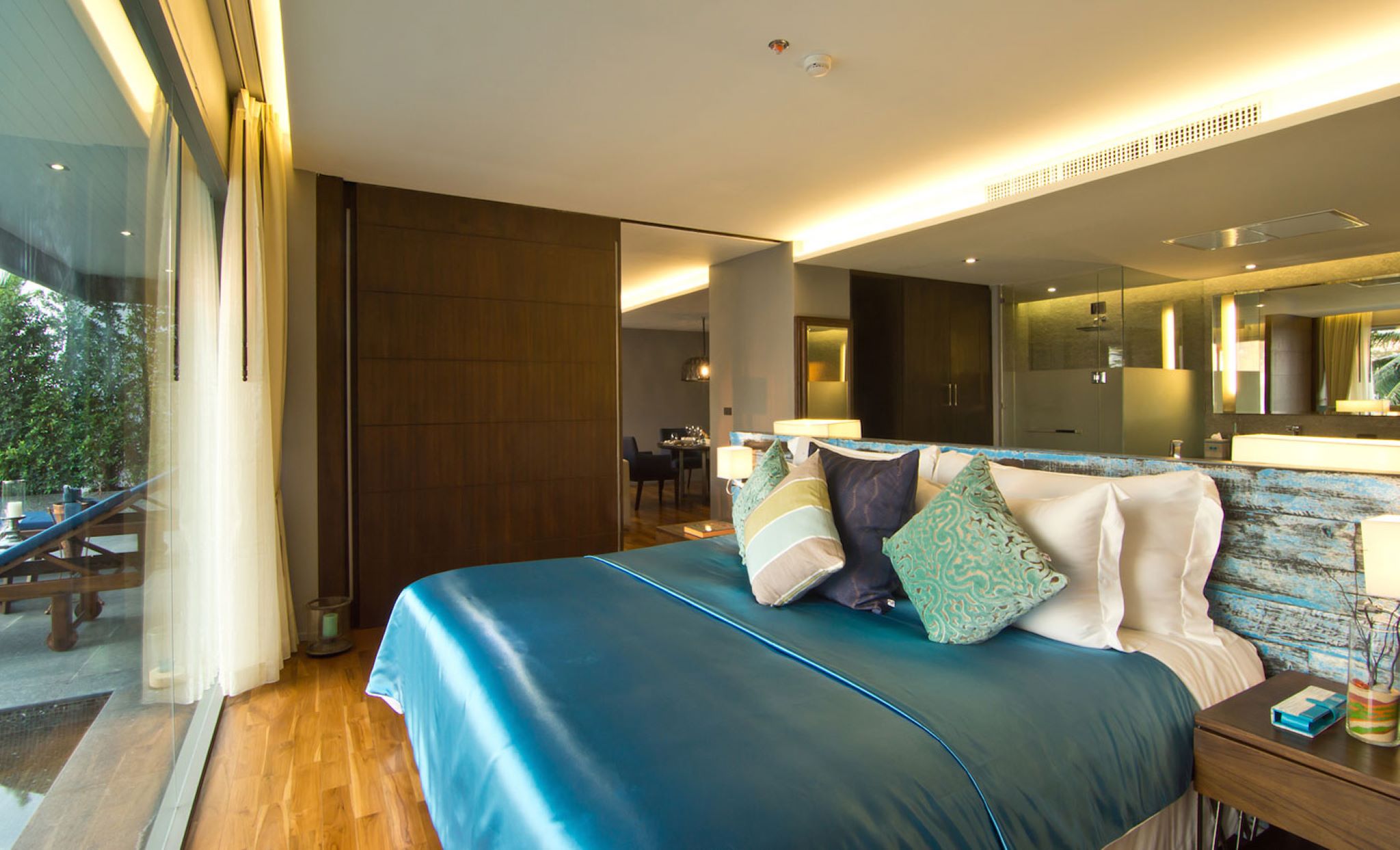 POOL, PRESTIGE, SUITE