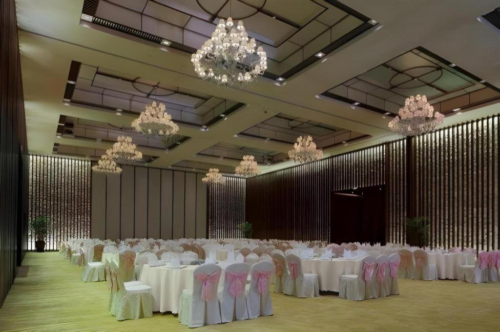 Eadry Royal Garden Hotel Haikou 42/54