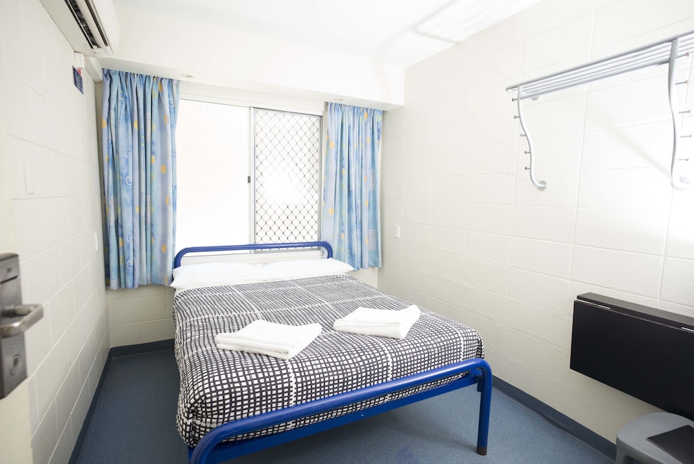 YHA Cairns Central 6/30