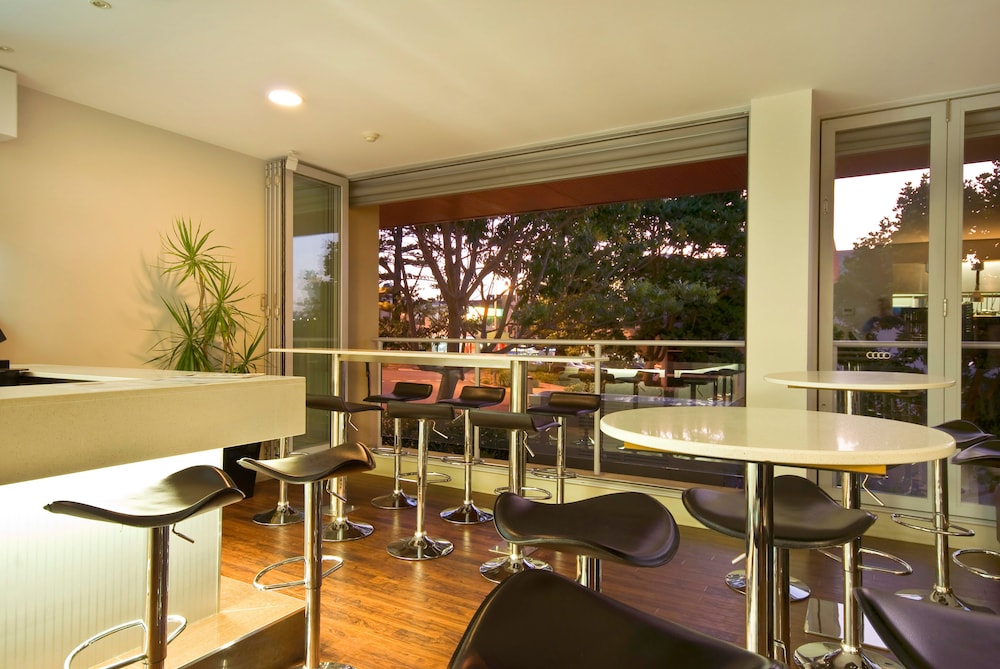 Mercure Centro Port Macquarie 50/68