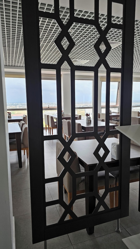 Dorana Residence 28/50