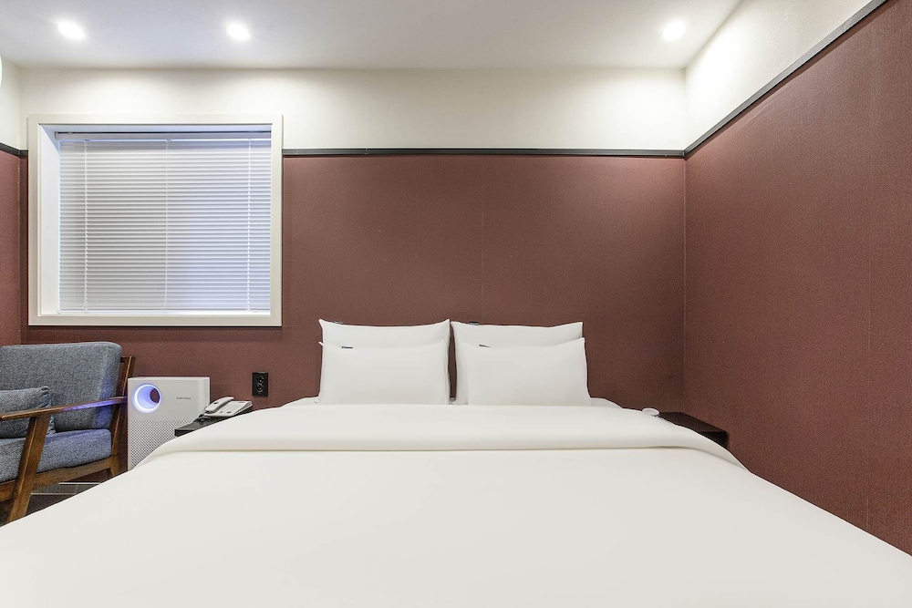 Hotel Tomgi 16/99
