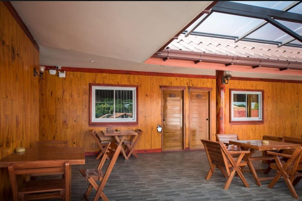 Viking Resort 28/50