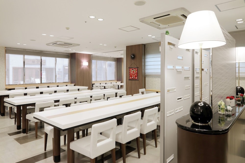 Keio Presso Inn Shinjuku 48/58