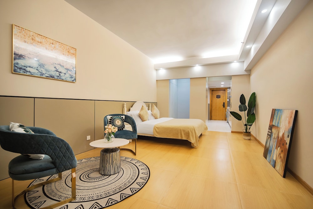 Private-Enjoyed Home ApartHotel - R&amp;F Stanley Apartment 23/50