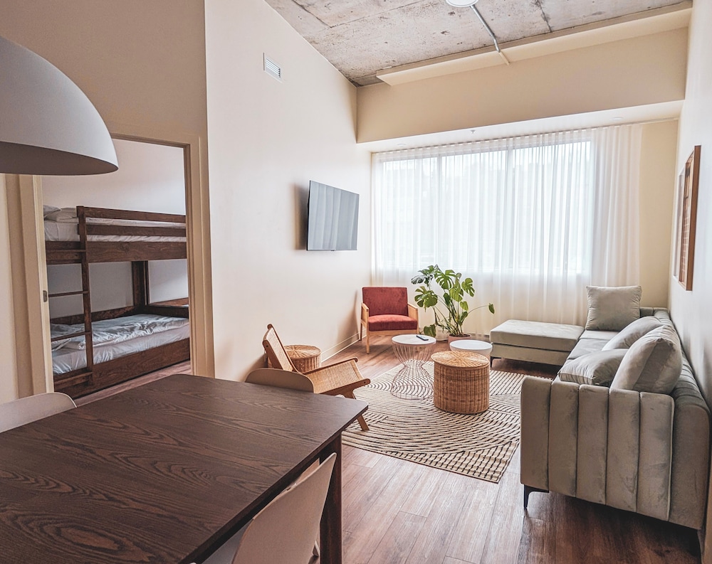 Terminus Hotel 31/50