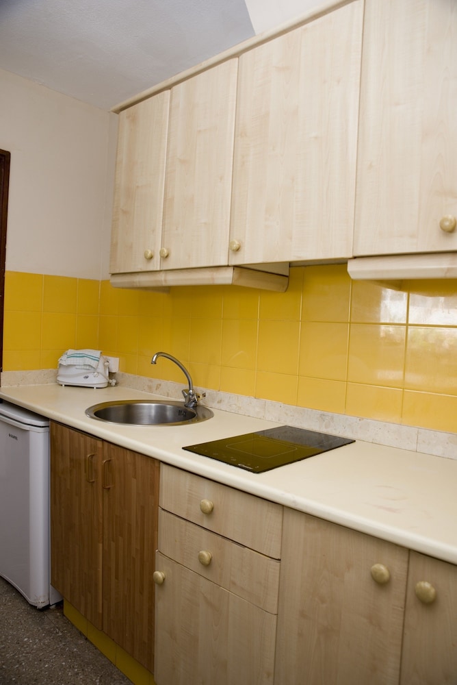 Roca Verde Apartamentos 50/50