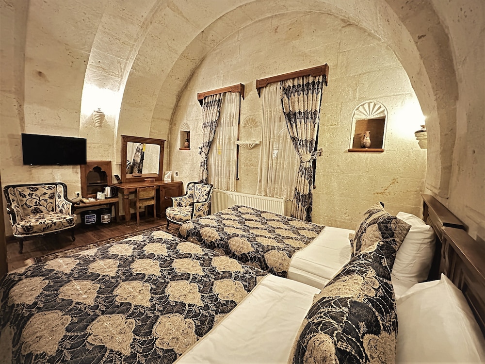 Stone House Cave 55/65