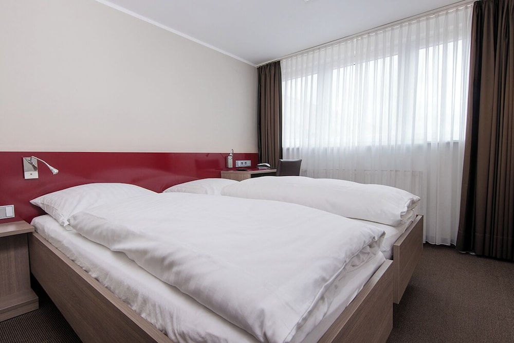 Hotel Rennschuh 11/49