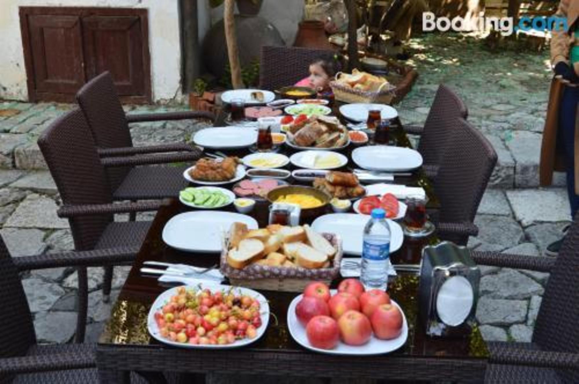 Ilk Konak Butik Otel 9/15